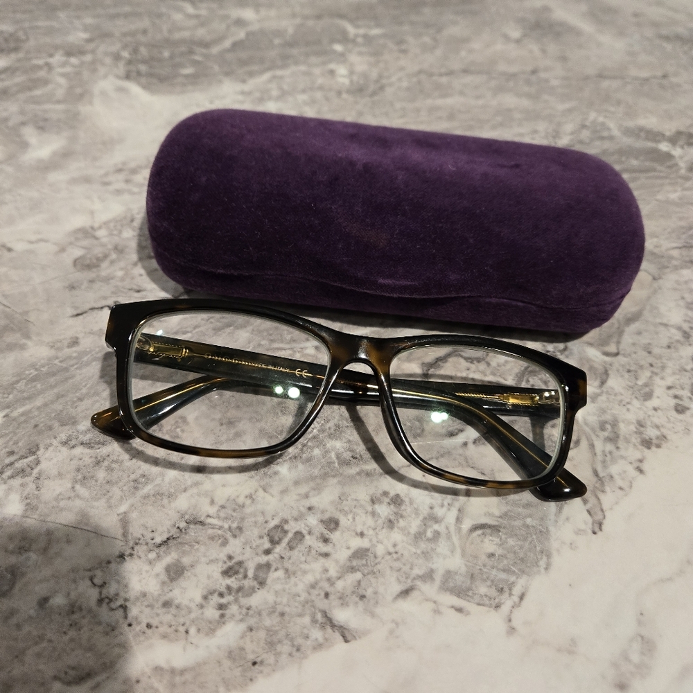 GUCCI Black and Gold Glasses with Purple Case